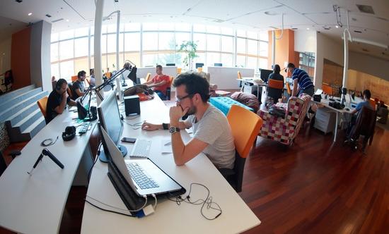 科技創(chuàng)業(yè)公司最好采用聯(lián)合辦公空間